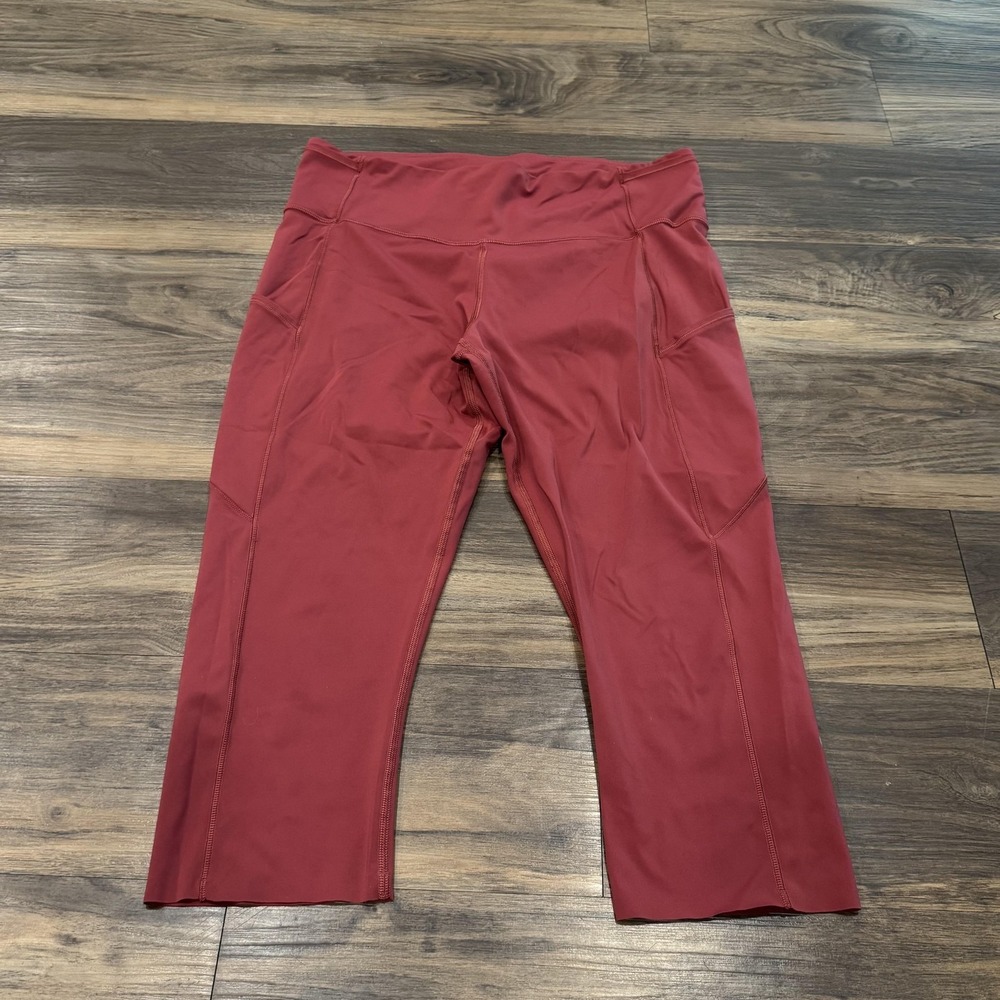 Lululemon Fast Free Leggings Womens 12 Red Capri HR Crop High Rise Pockets Yoga